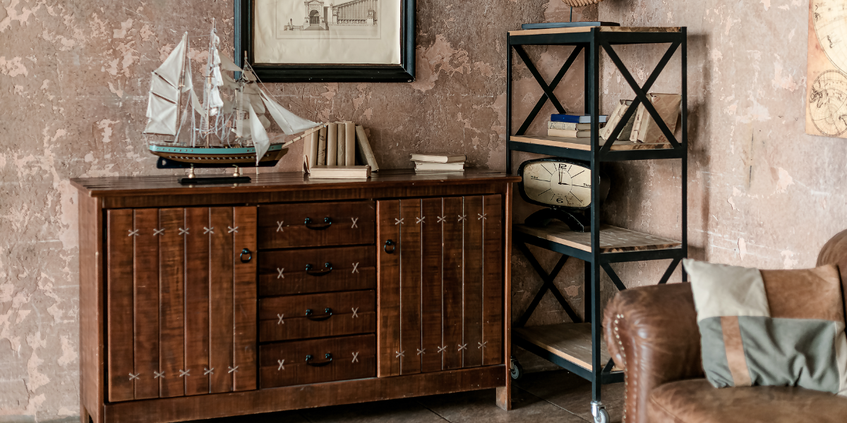 Anglicky laděný interiér s úložnými prostory